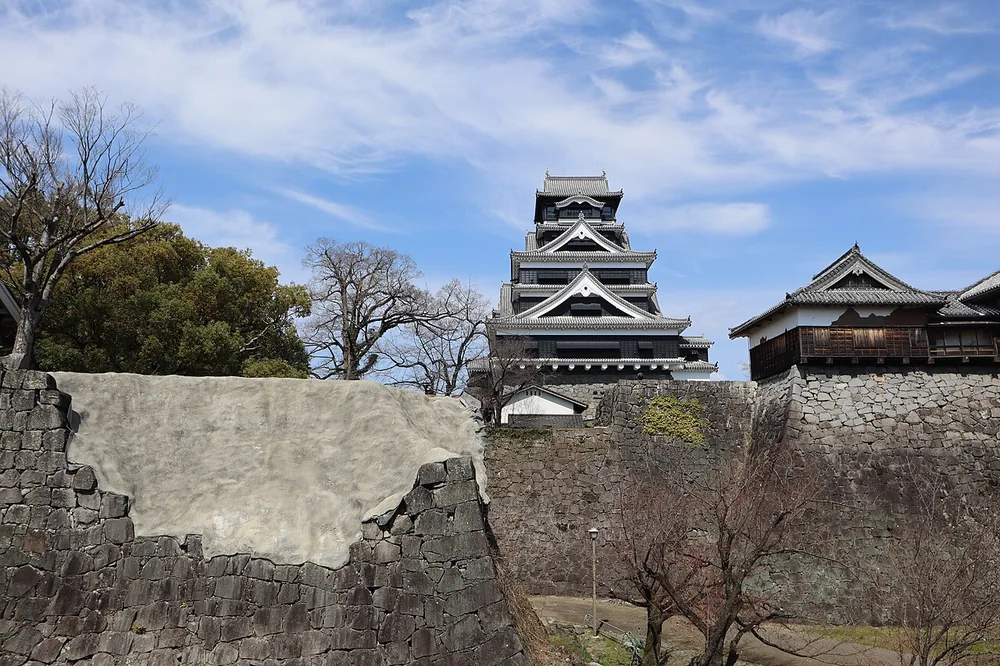 熊本城大天守與前方石垣