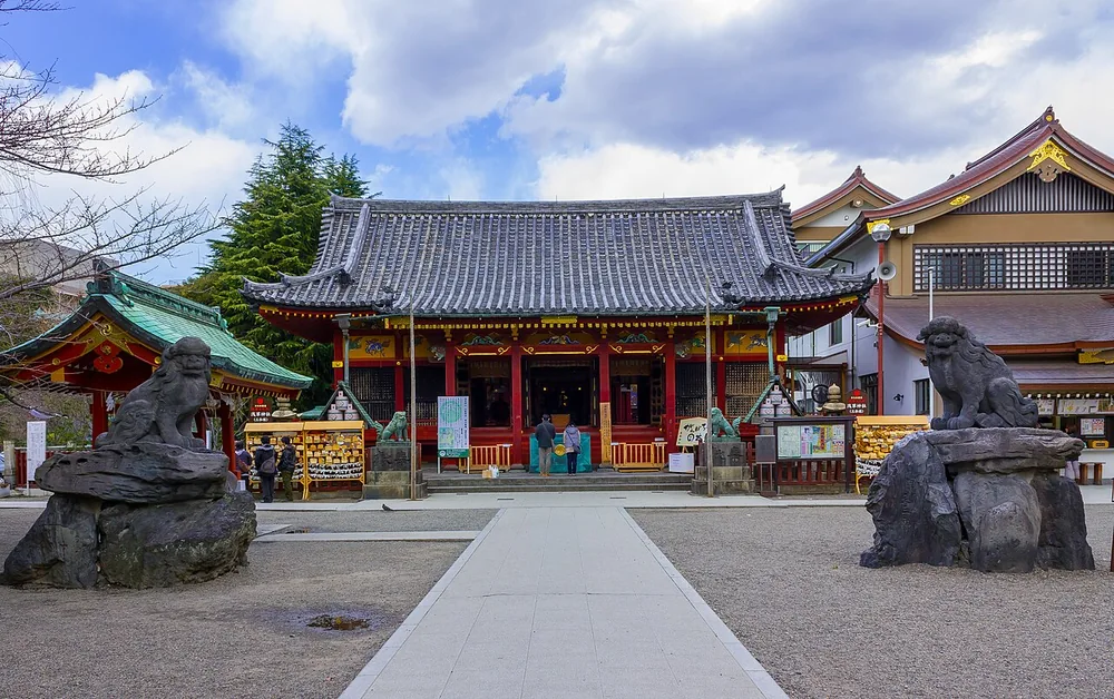 淺草神社社殿與參道(2012年3月)